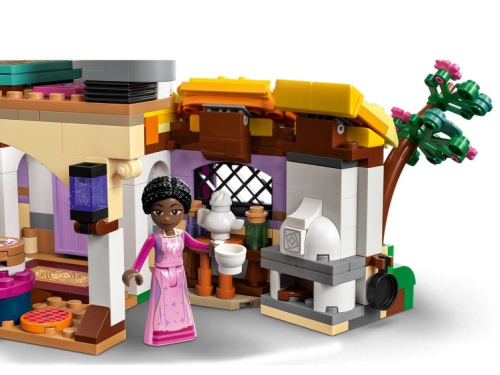 Конструктор LEGO Disney Princesses Коттедж Аши