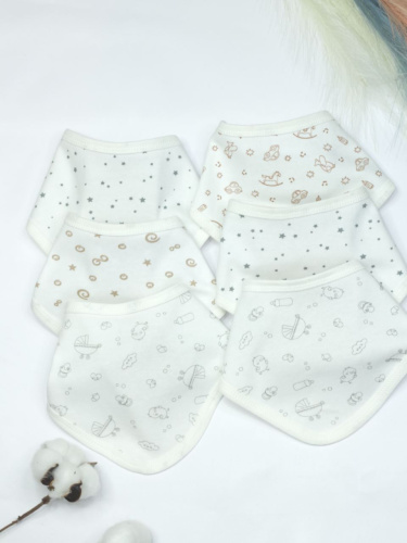 Слюнявчик AMOTEKS