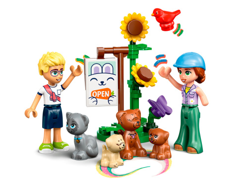 Конструктор LEGO Friends  Ветклиника для лошадей и питомцев