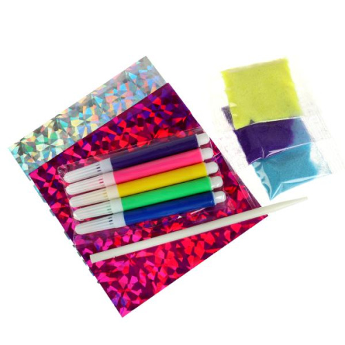 Аппликация из фольги с песком Барби